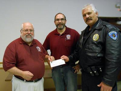 Winona Elks Donate 2 500 To Goodview Police Neighbors