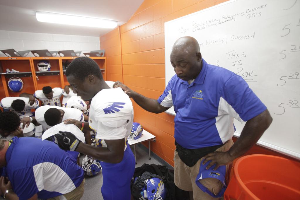 Qb S Role In Steubenville Rape Hangs Over College S New Team