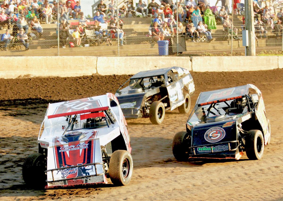 Mississippi Thunder Speedway hosts the Baehman Law Redneck 100 Challenge