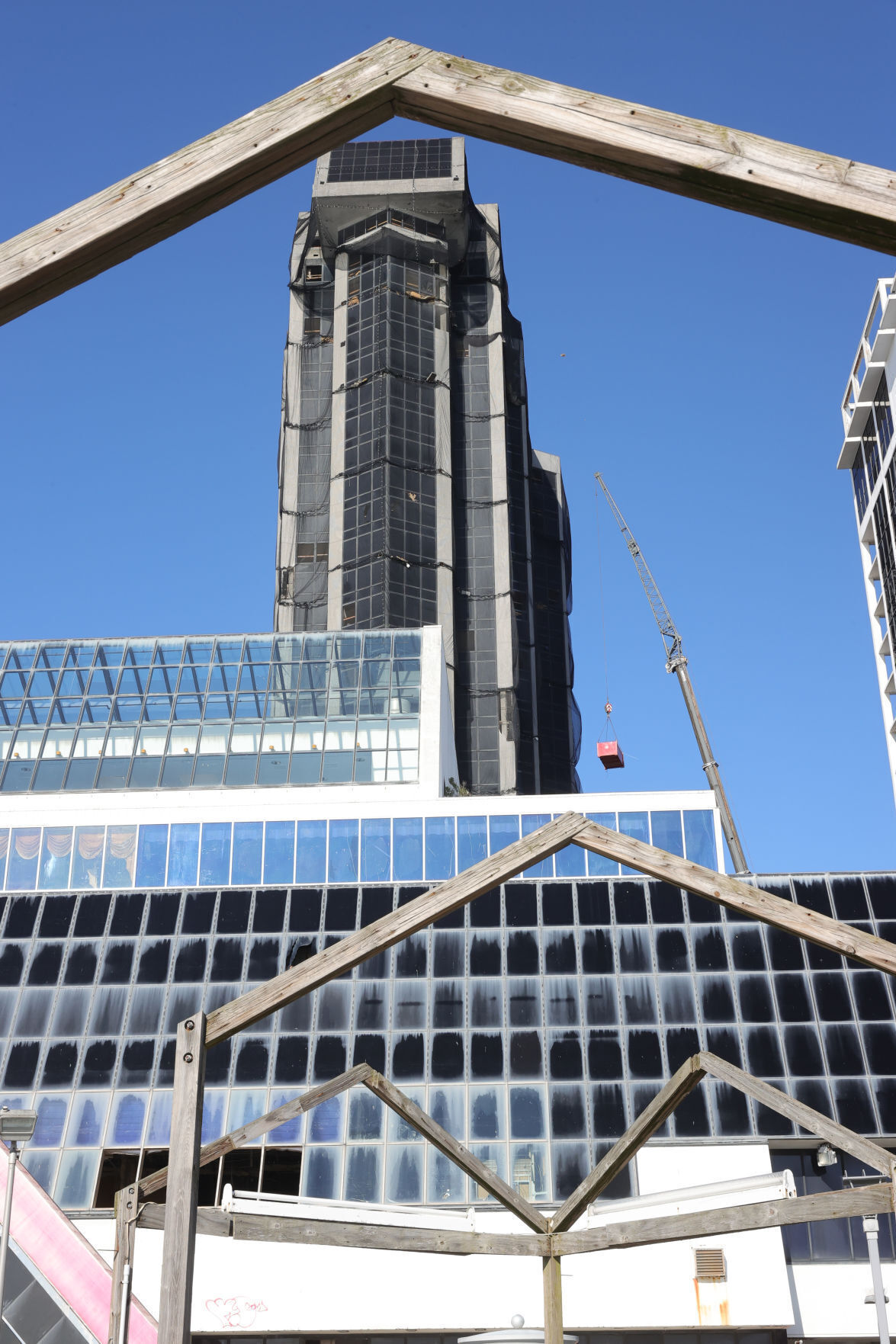 atlantic city trump tower demolition
