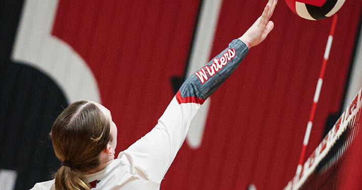 Warriors find their footing as new volleyball lineup takes shape