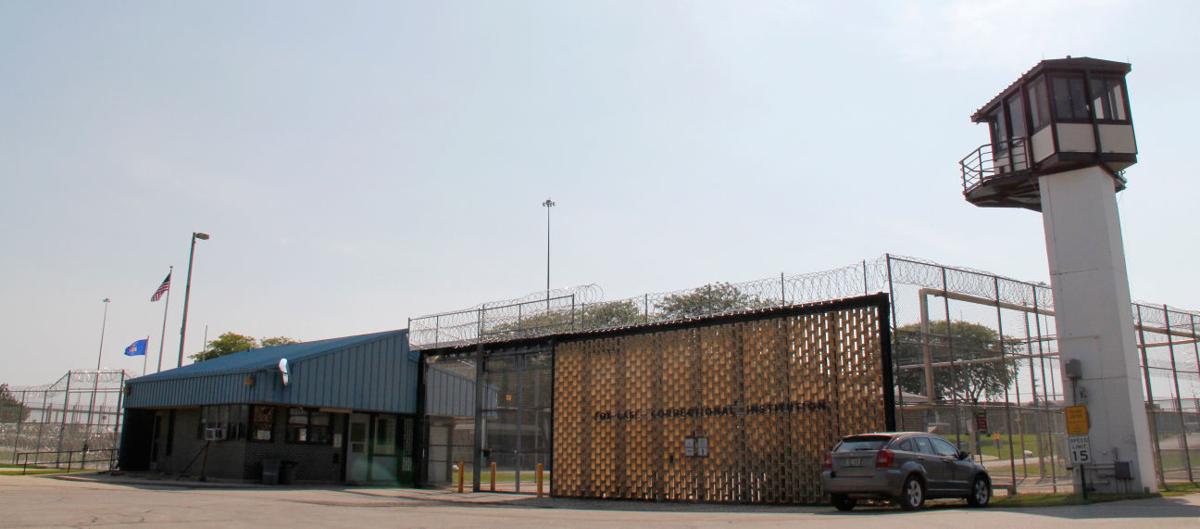 Milwaukee Man Will Serve Jail Time For Bringing Cocaine Into Fox Lake Correctional Crime And Courts Wiscnews Com