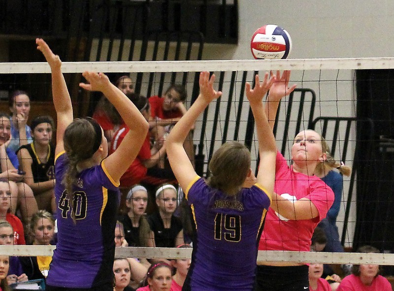 Prep Volleyball Eagles struggles in 4set loss