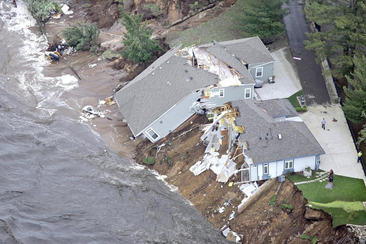 GALLERY Lake Delton drains into Wisconsin River during 2008 flood