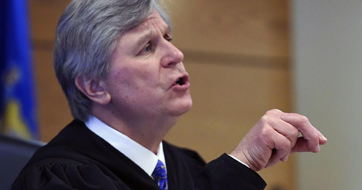 Racine judge goes overboard with secrecy