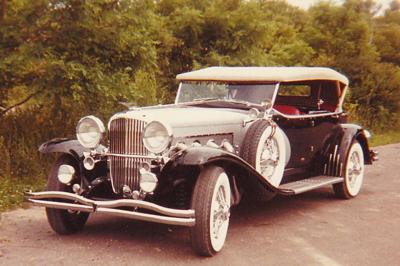 Former Employees Of Duesenberg Ii Auto Plant In Elroy Hold