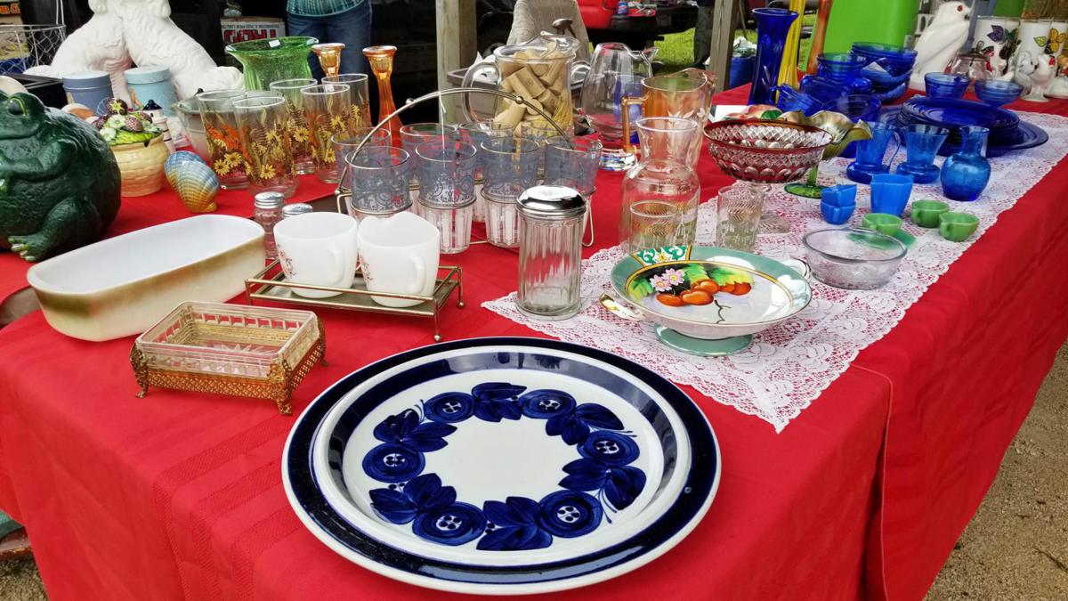 Dodge County Flea Market Continues Amid Pandemic Regional News Wiscnews Com