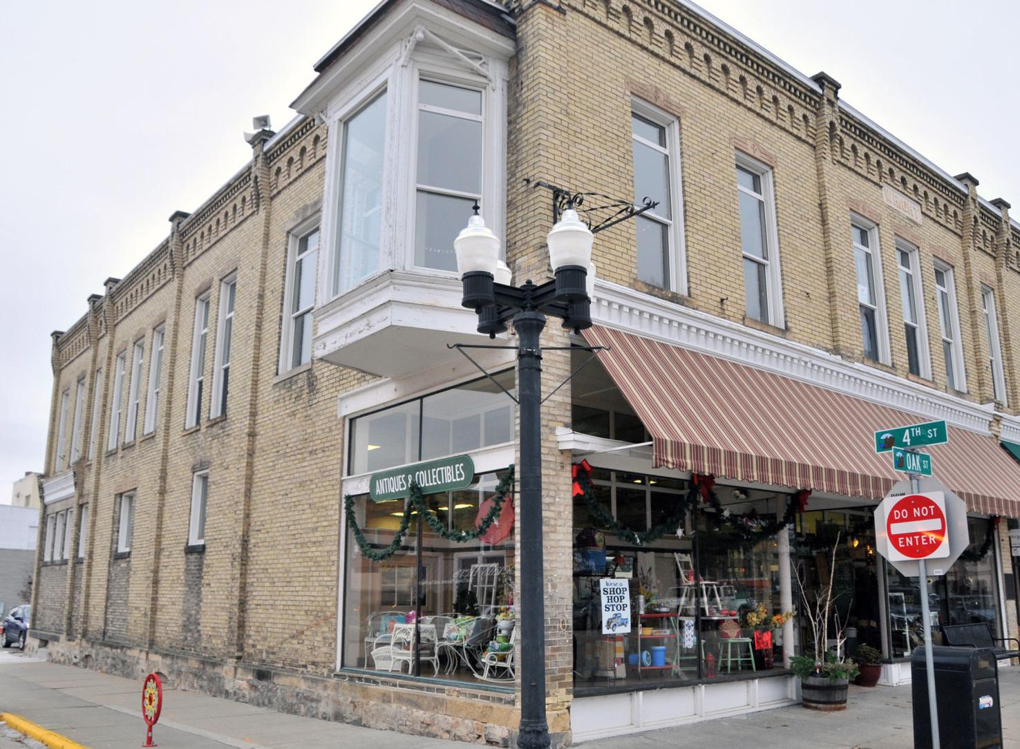 Baraboo arts group picks second wall for murals Regional news