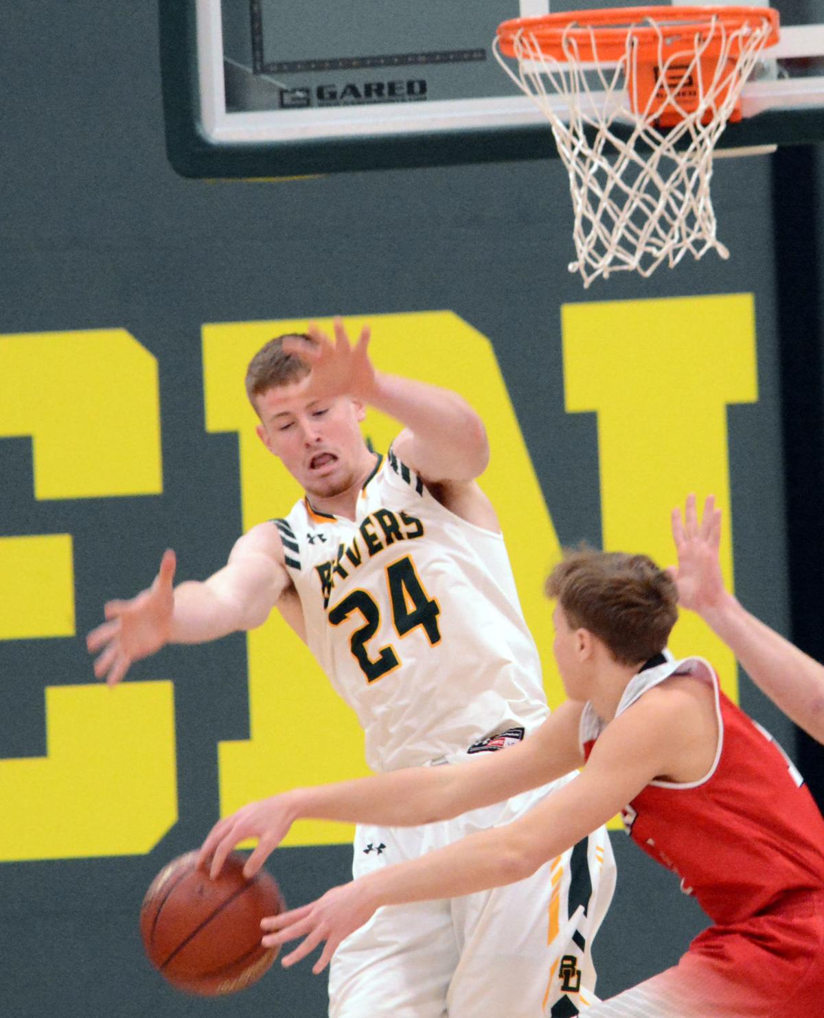 Boys Hoops Beaver Dam Can T Hold Off Kimberly Loses 71 67 Boys