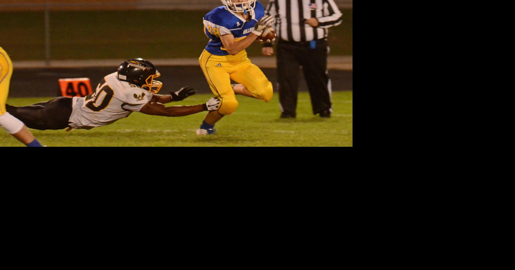 PREP FOOTBALL Pardeeville holds on to beat MPGL, 86