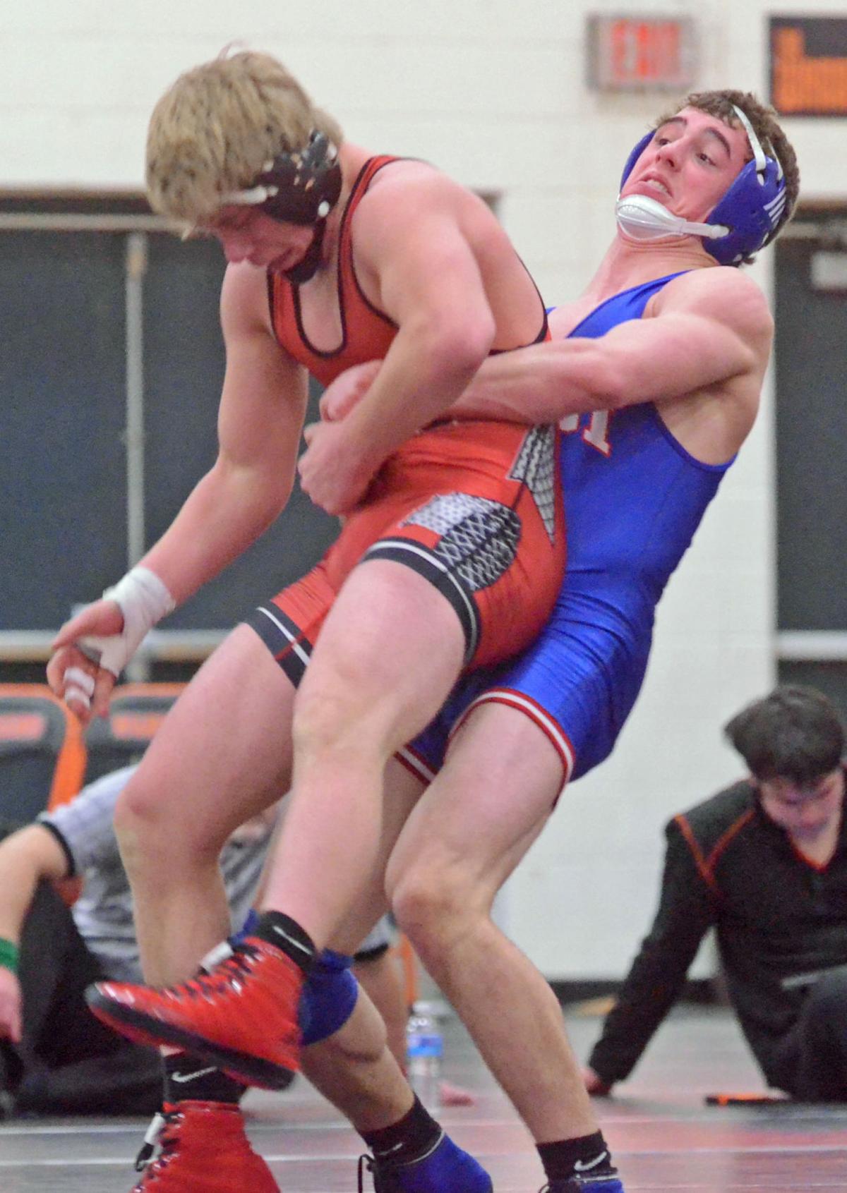 Prep Wrestling Portage Lodi Enjoy Stiff Competition At Portage Duals Wrestling Wiscnews Com