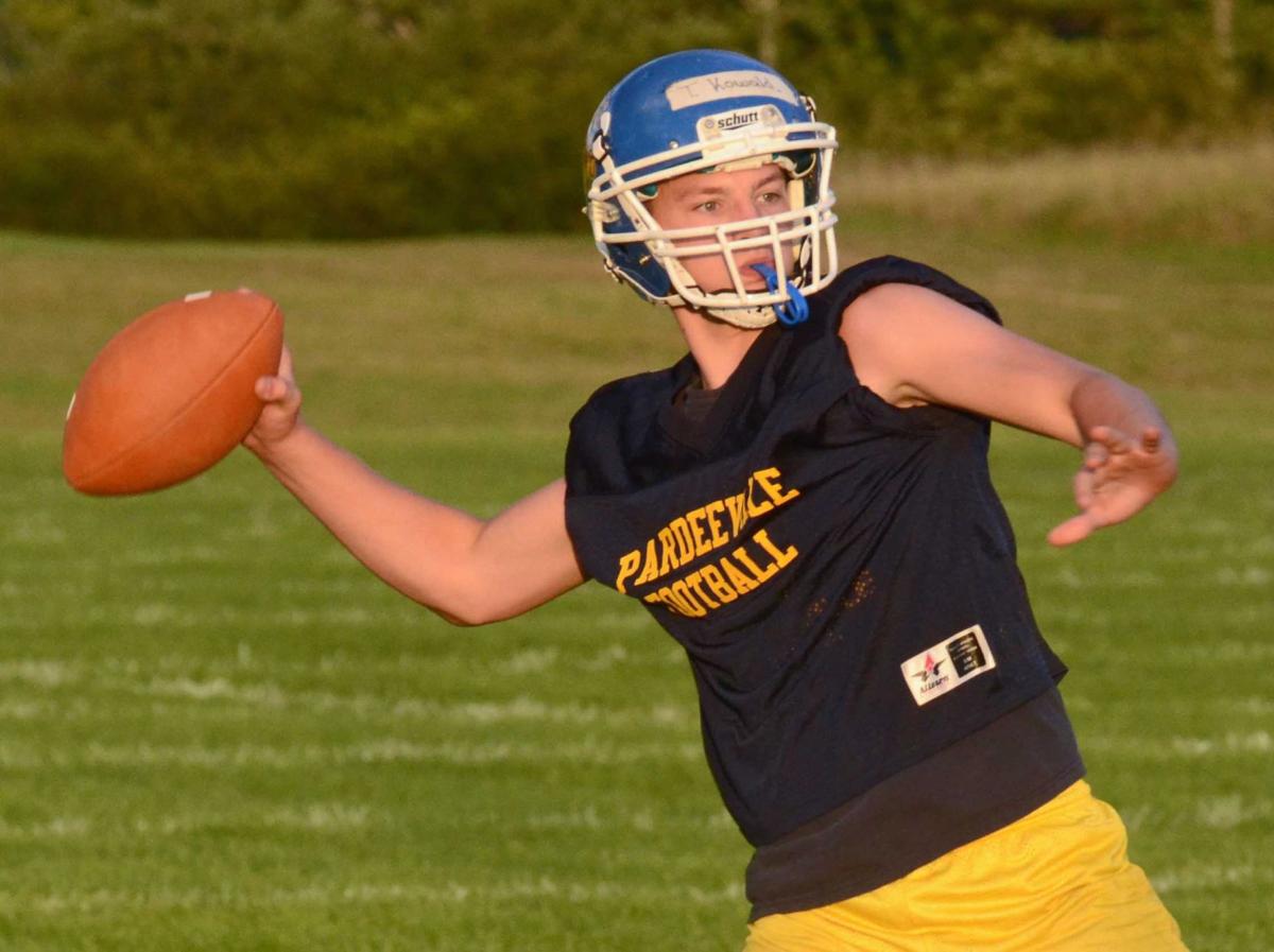 PREP FOOTBALL Pardeeville looks to build a winner Football