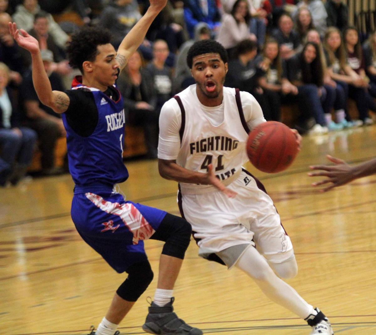 College Men S Basketball Uw Baraboo Sauk County Scores A Season