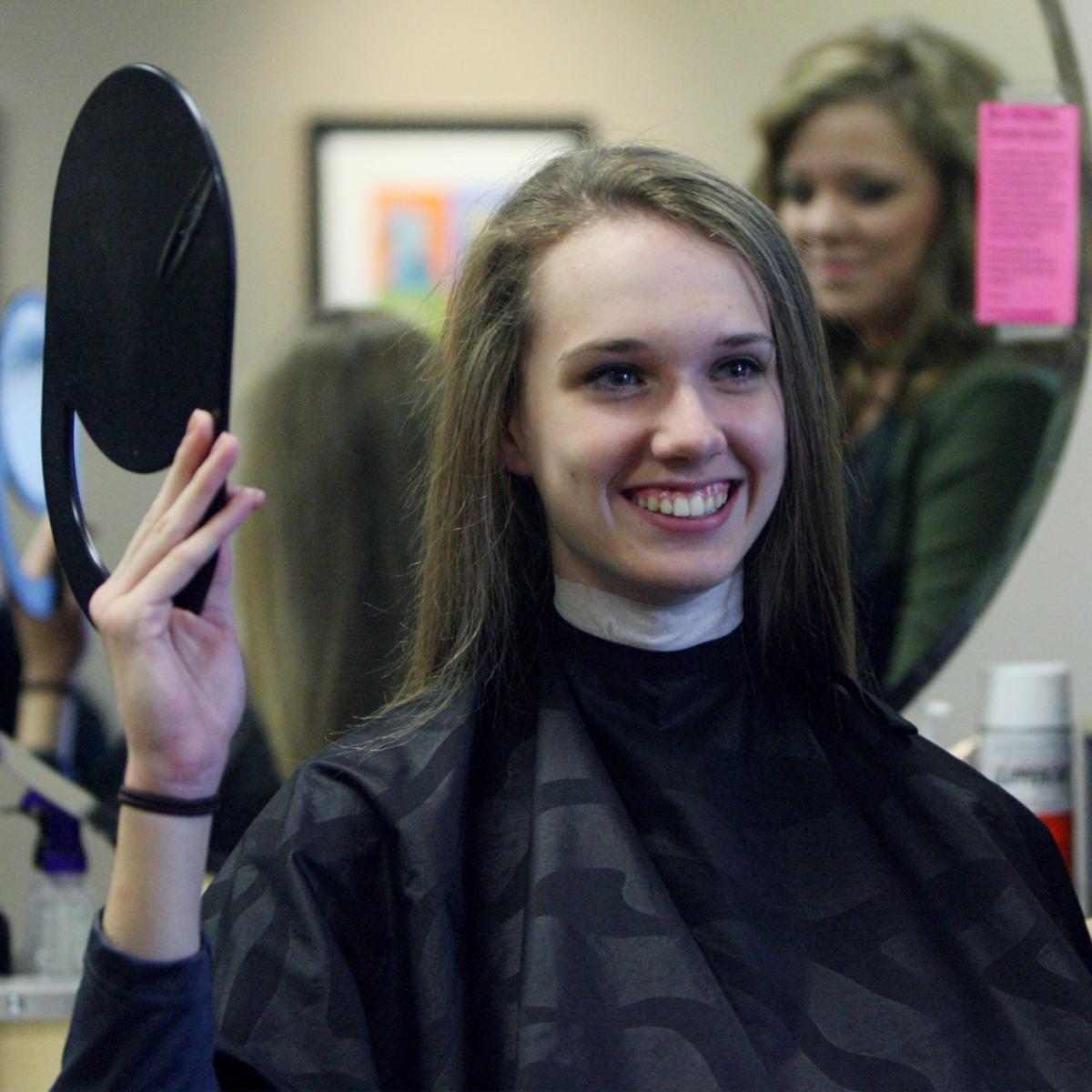 columbus gets hair cuts to donate for cancer patients