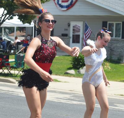 070518-ctzn-news-columbus-parade-5
