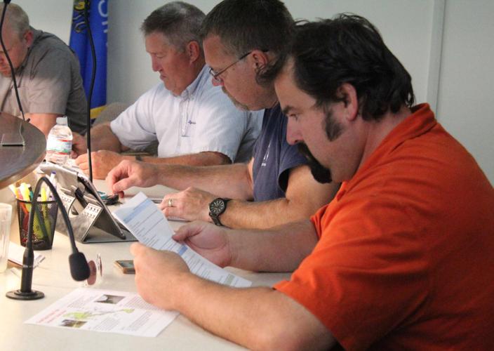 Reedsburg plan commission looks at documents