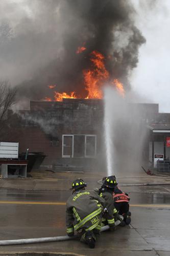 La Valle grocery store fire 3