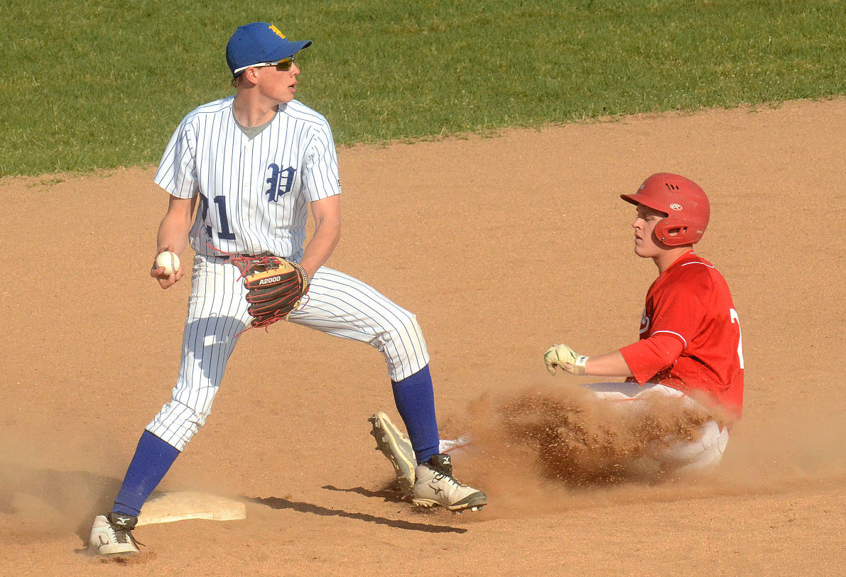 PREP BASEBALL Pardeeville Bulldogs bite back, beat Rio 122 Baseball
