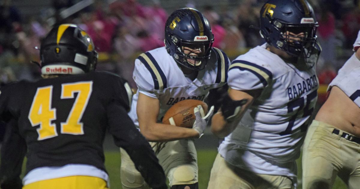 WIAA high school football playoff scores for Wisconsin teams