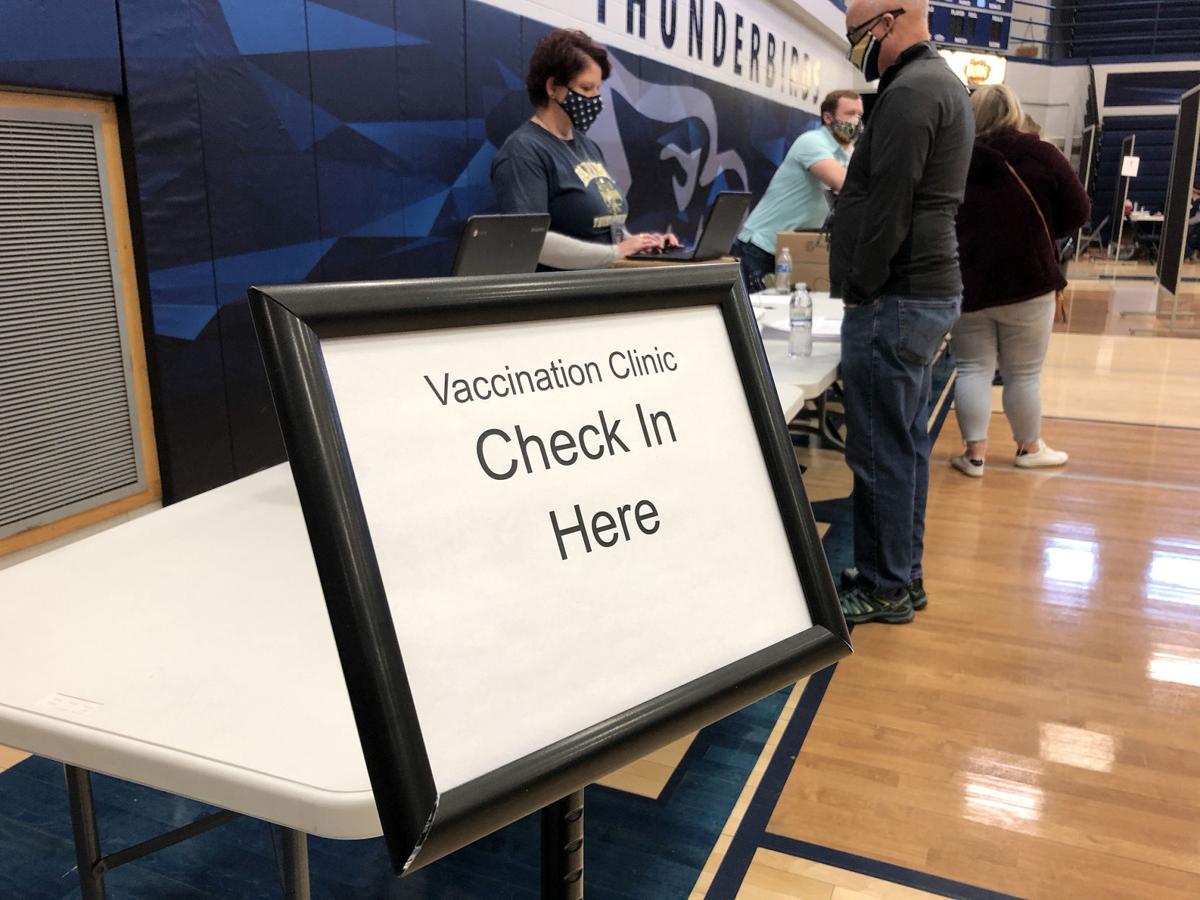 Baraboo High School hosts mass vaccination clinic