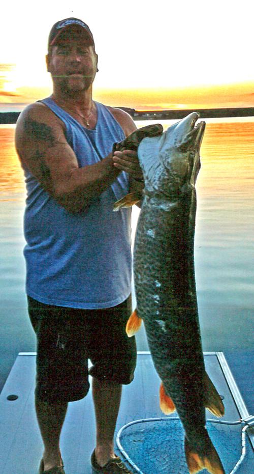 BIG FISH ON BEAVER DAM LAKE | | wiscnews.com