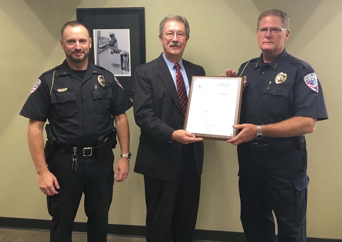 Lake Delton police receive accreditation Regional news