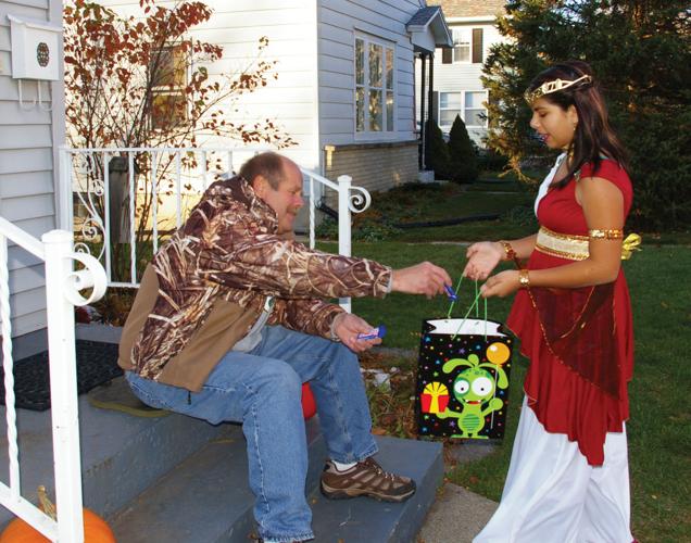 Beaver Dam Trick or Treat pic 4