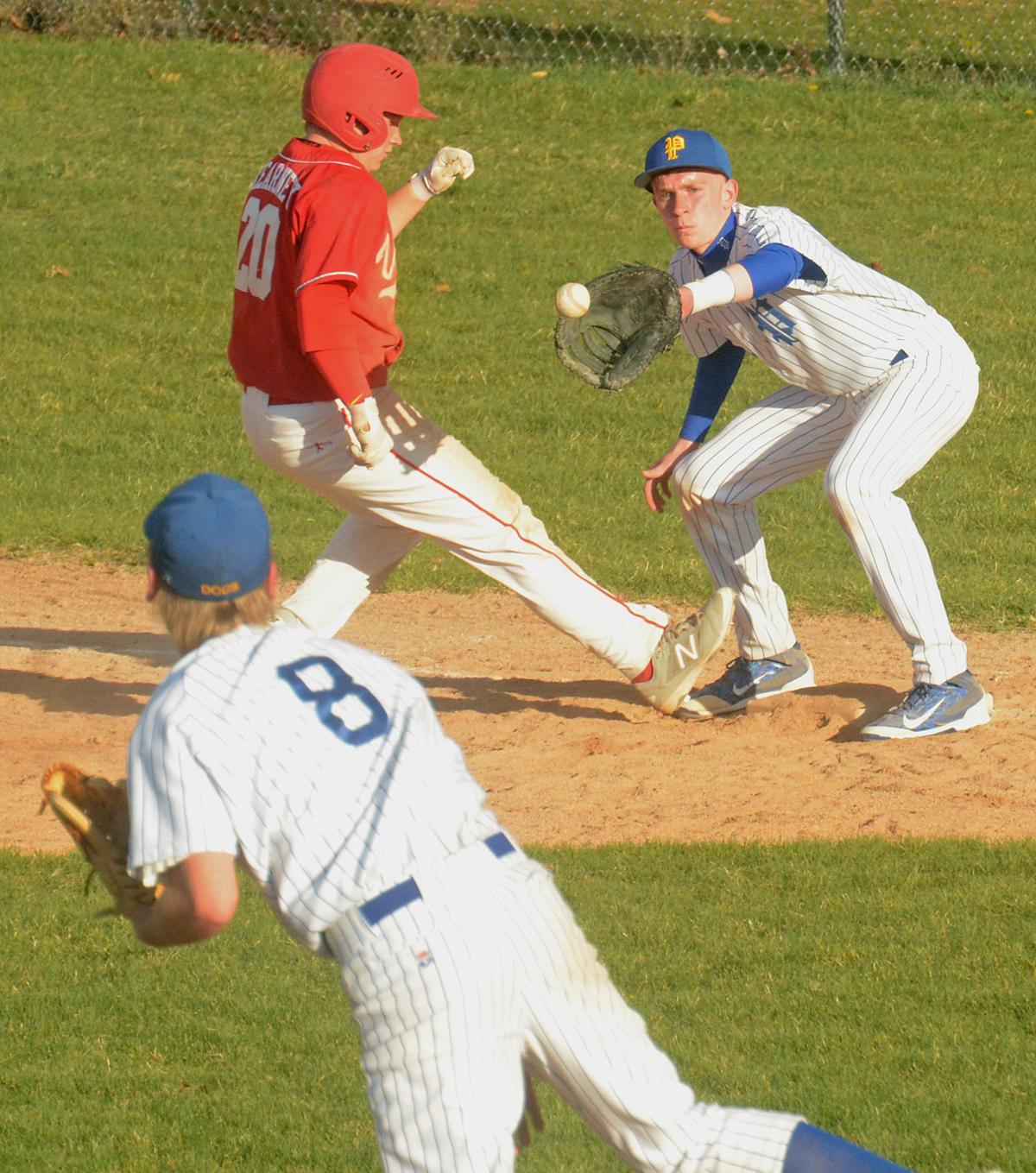 PREP BASEBALL Pardeeville Bulldogs bite back, beat Rio 122 Baseball