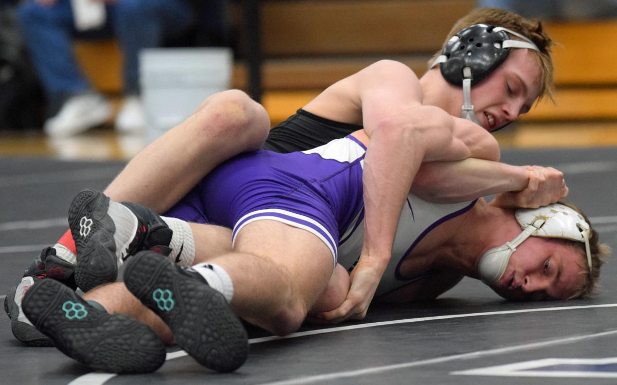 Prep Wrestling Portage Hoping To Ride Depth To First Regional Title Since 1998 Badger North Wiscnews Com