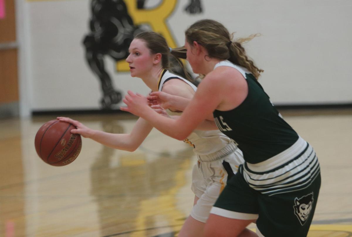 Prep Girls Basketball Roundup Royall Gets Back On Track With Conference Road Win Over Hillsboro Girls Basketball Wiscnews Com