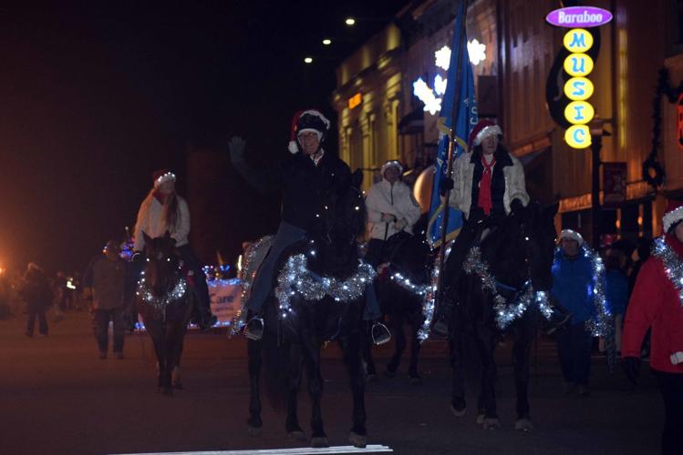 2021 Downtown Baraboo Christmas Lights Parade