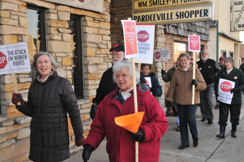 Pardeeville protest draws 200 people News