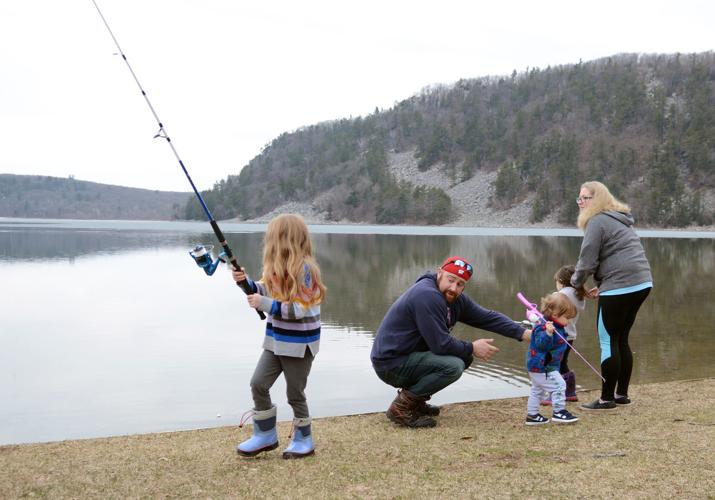 Family fishing at Devil's Lake (copy)