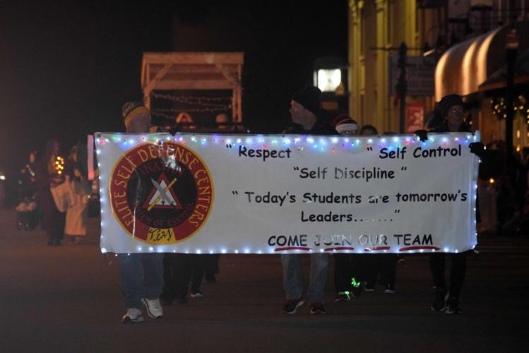 2021 Downtown Baraboo Christmas Lights Parade