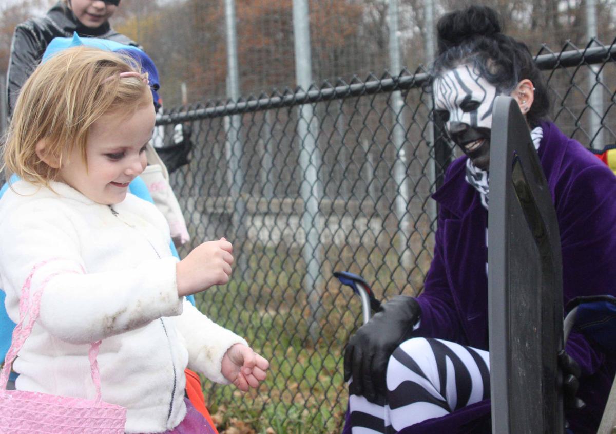 Rock Springs Big Cat Rescue Hosts Annual Halloween Event
