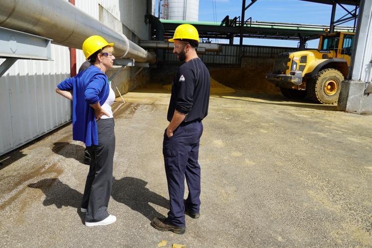 u-s-sen-baldwin-visits-marquis-energy-in-necedah