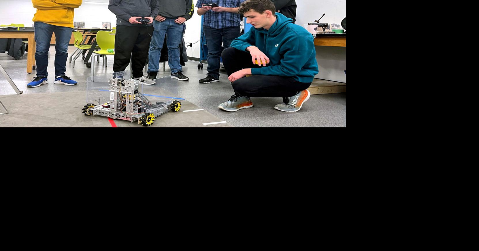 Beaver Dam High School students bring back robotics club