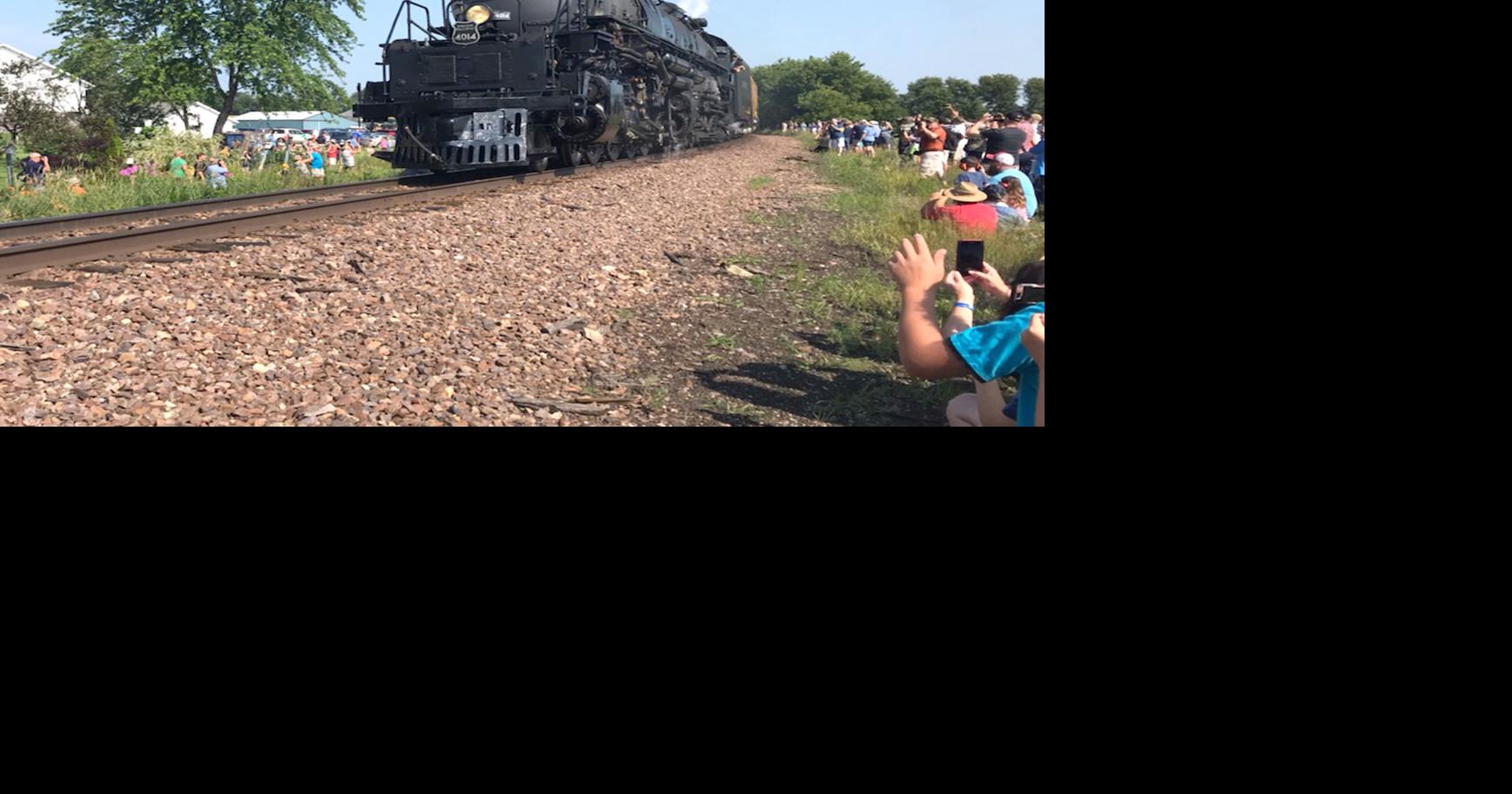Crowds form as Big Boy locomotive travels through Friesland and South ...