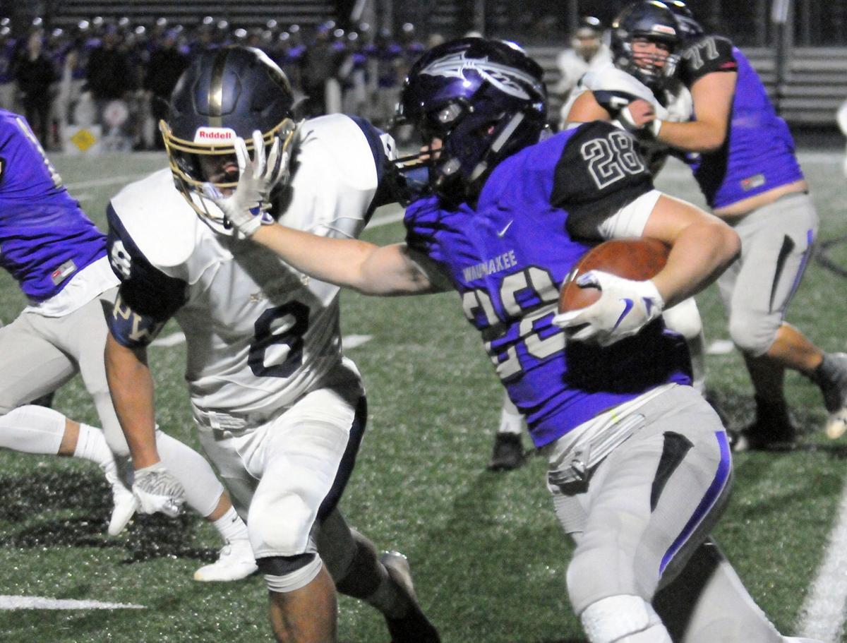 Prep Football Baraboo Holds Waunakee To Seven In First Half