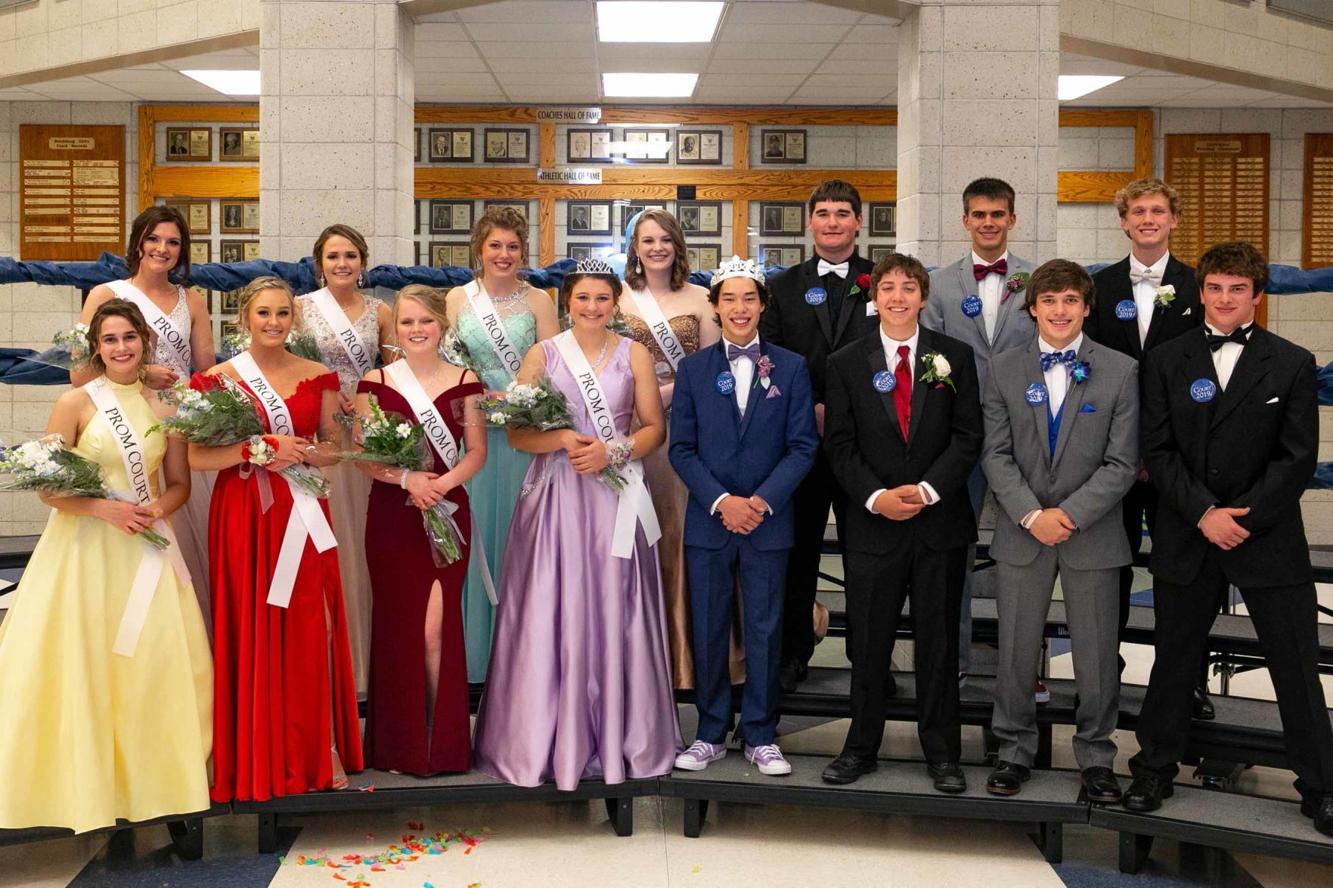 GALLERY A look back at past Reedsburg Area High School proms