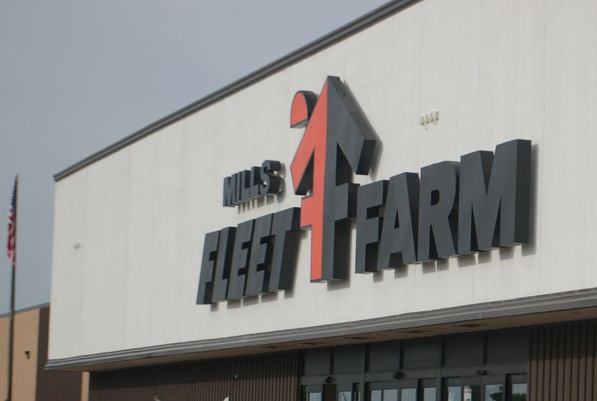 Mills Fleet Farm Seeks Buyer Regional News Wiscnews Com