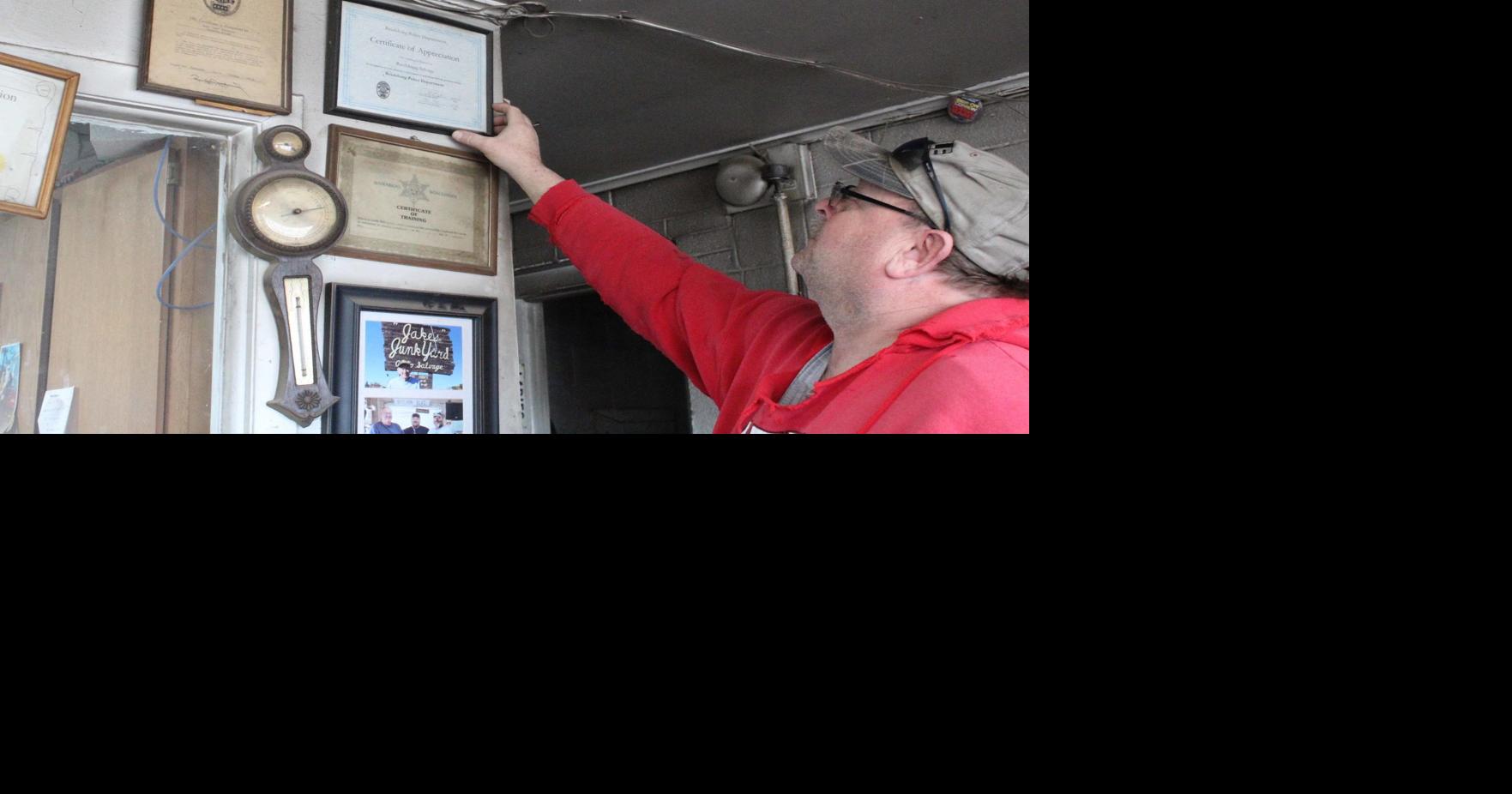 Reedsburg Salvage owners, officials remember community member