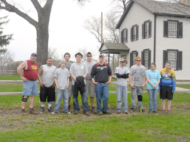Fresh Start crew volunteers at Agency House