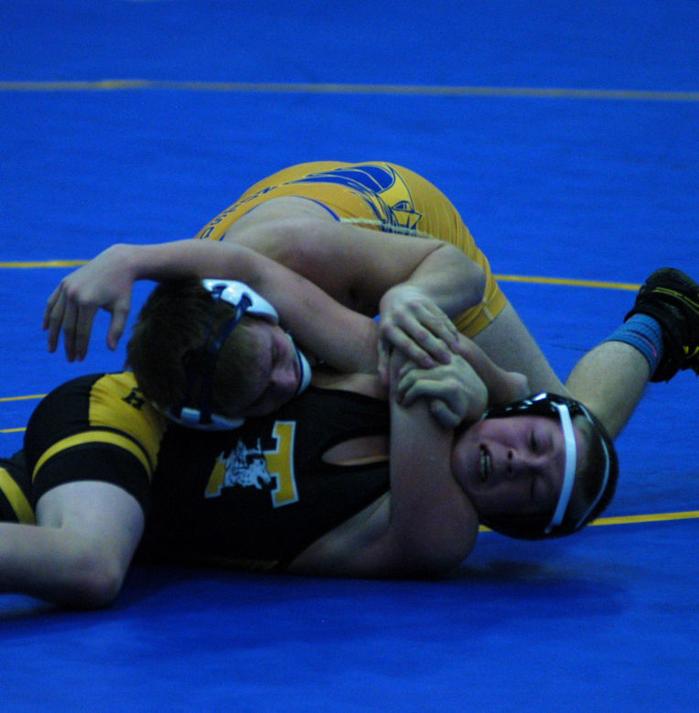 Wrestling teams from Mauston, New Lisbon and Royall will be part of a 54-team ... - Juneau County Star-Times