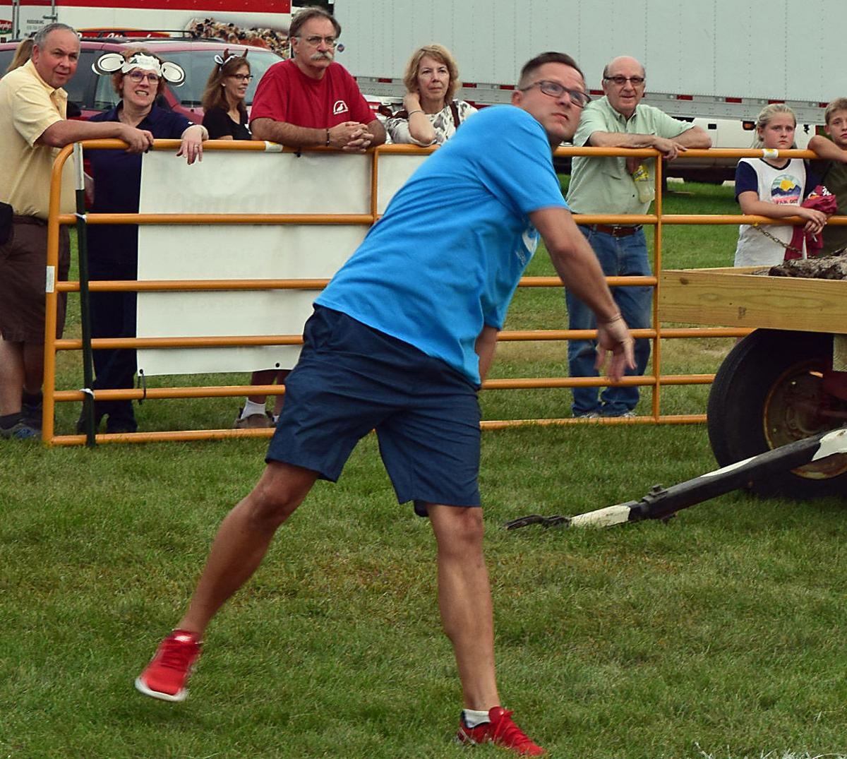 Tens of thousands attend 44th annual Cow Chip Festival in Prairie du