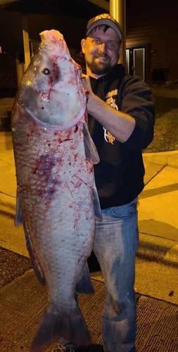 Redbeard Bowfishing in Wisconsin Dells combines fishing and hunting  experience