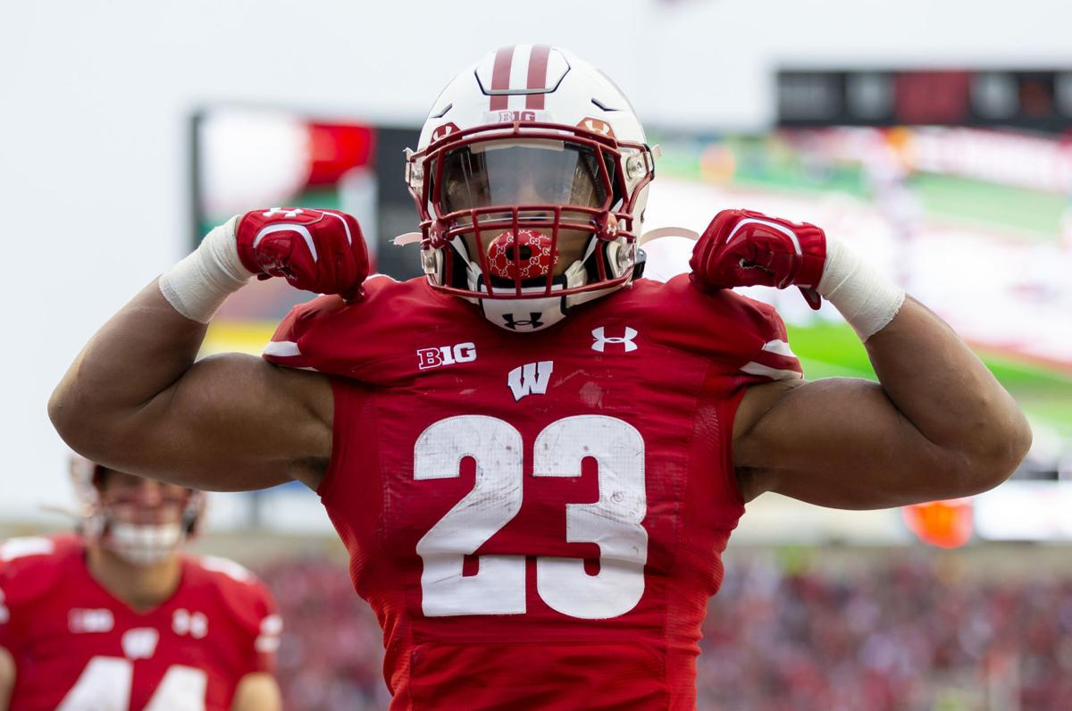Badgers Taylor The Latest In Wisconsins Unprecedented Run Of 9151