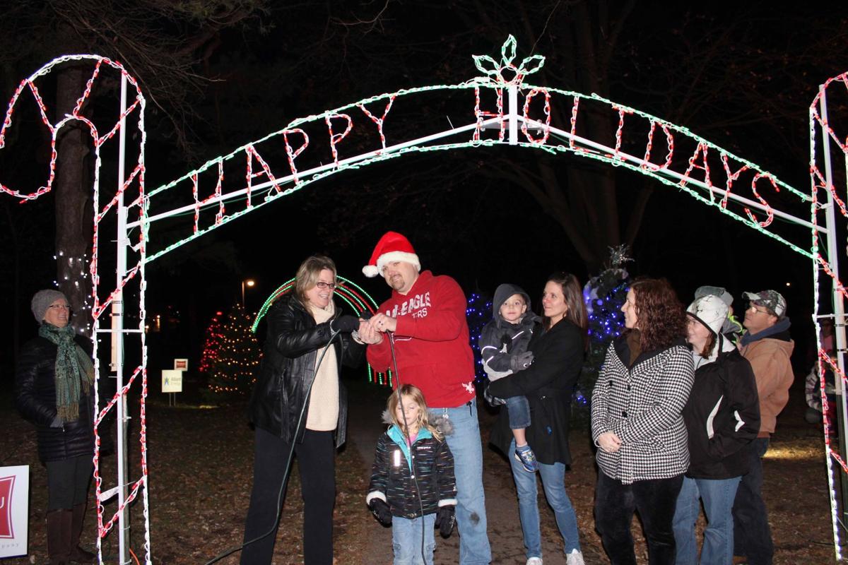 Beaver Dam park’s holiday decorating is this Saturday Regional news