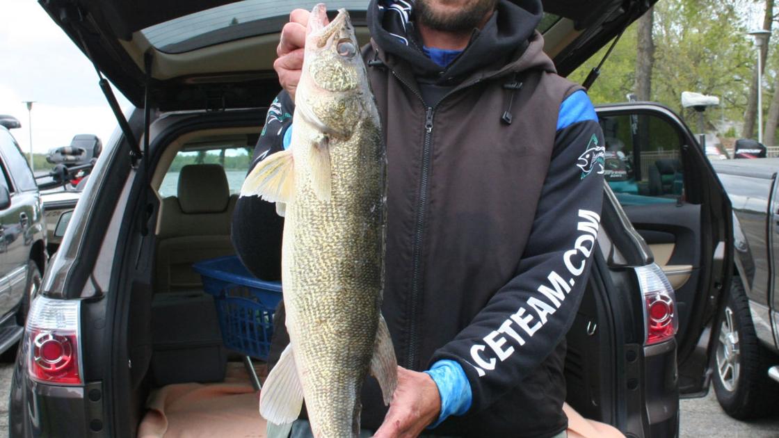 Beaver Dam anglers battle cold weather on the lake | Regional news