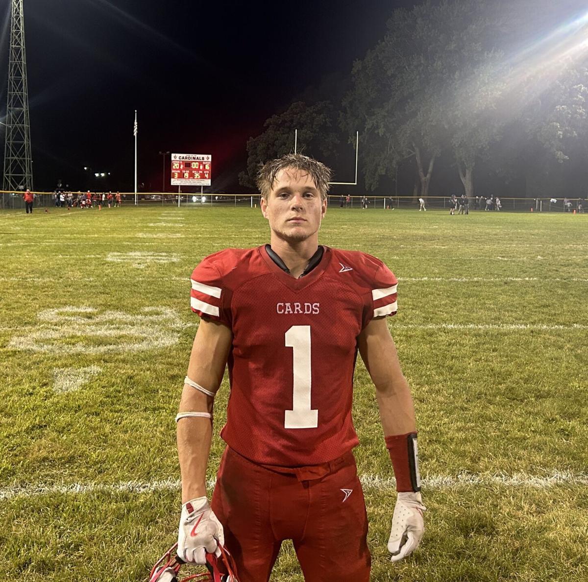 Connor Roche leads Columbus football past La Crosse Aquinas